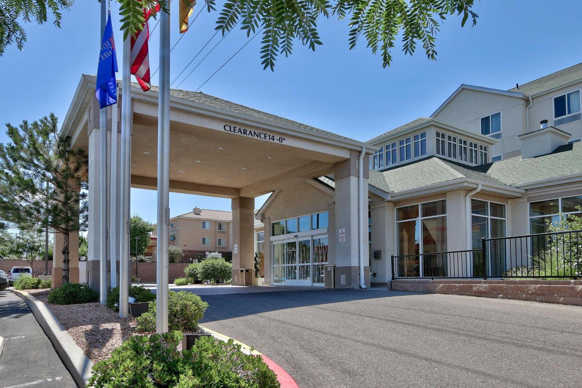 Hilton Garden Inn Albuquerque/Journal Center Exterior photo